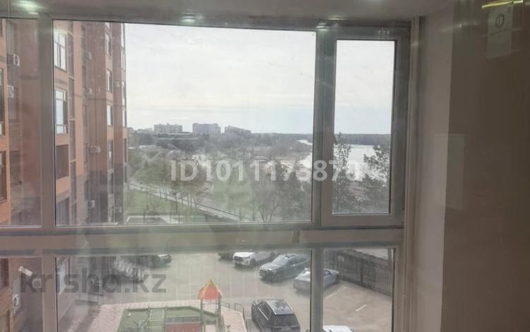 4-комнатная квартира · 150 м² · 4/10 этаж, Лермонтова 1/5 за 110 млн ₸ в Павлодаре — фото 2