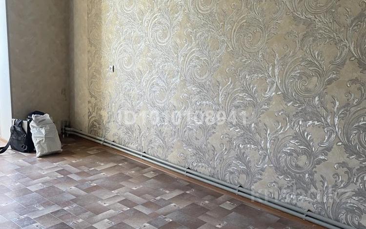 4-бөлмелі пәтер · 82 м² · 4/5 қабат, мкр Сайрам — Возле садика Акку, бағасы: 160 000 ₸ в Шымкенте, Аль-Фарабийский р-н — фото 2
