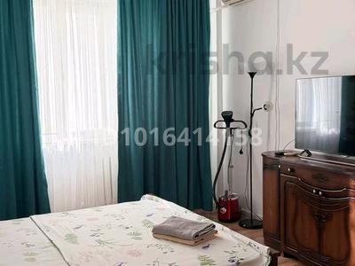 1-бөлмелі пәтер · 40 м² · 2/5 қабат, Нұрсая ш/а. 21, бағасы: 2 500 ₸ в Атырау, мкр Нурсая
