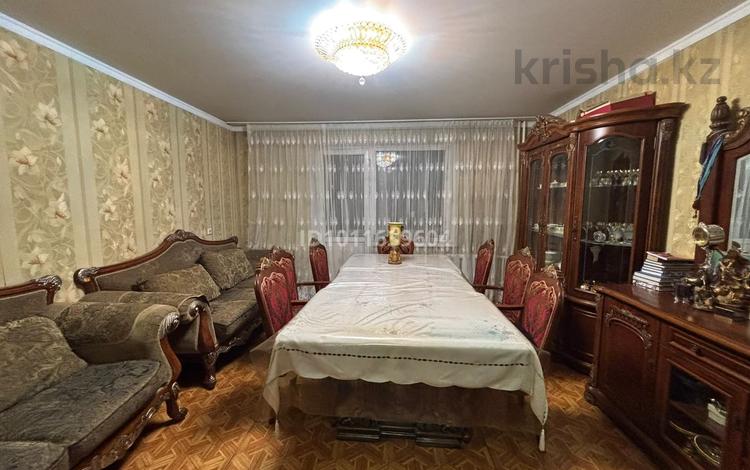 4-бөлмелі пәтер · 79.3 м² · 3/10 қабат, Би боранбая 43, бағасы: 31 млн ₸ в Семее — фото 2