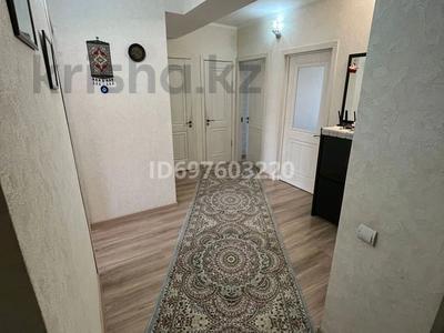 3-бөлмелі пәтер, 70 м², 6/9 қабат, мкр Самал-1 1 — Дворца школьников, бағасы: ~ 70 млн 〒 в Алматы, Медеуский р-н