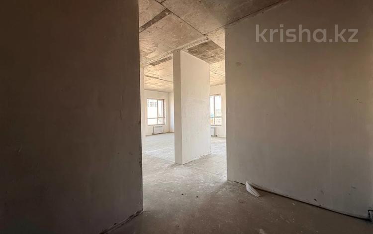 2-комнатная квартира · 79.3 м² · 10/14 этаж, Набережная 44 за ~ 43.6 млн ₸ в Костанае — фото 2