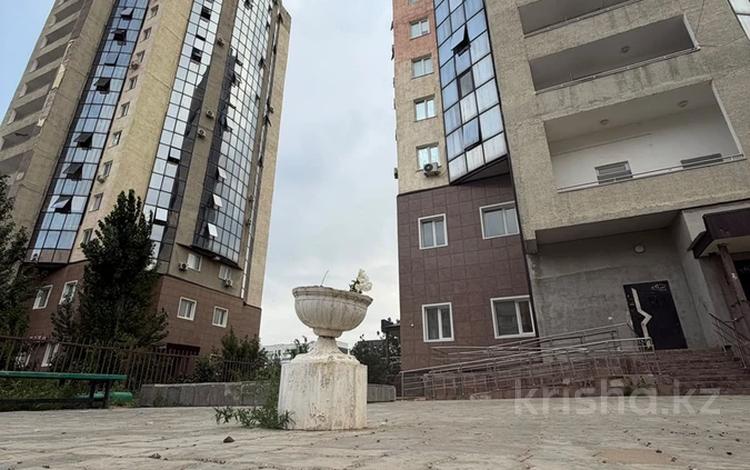 2-бөлмелі пәтер · 60 м² · 8/19 қабат, Сырым Датова 32/2, бағасы: 21.5 млн ₸ в Уральске — фото 2