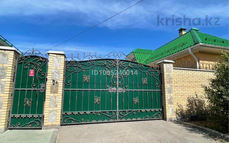 Отдельный дом · 5 комнат · 400 м² · 12 сот., Касымханова 143 за 300 млн 〒 в Костанае — фото 2