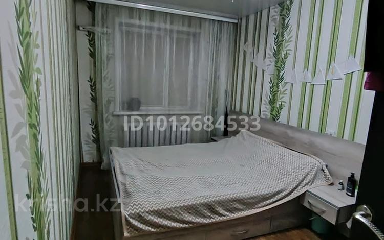3-бөлмелі пәтер · 58 м² · 1/5 қабат, 1 микрорайон 16, бағасы: 140 000 ₸ в Семее — фото 2