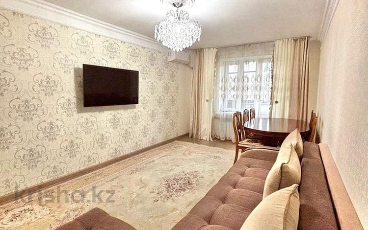 3-комнатная квартира, 60 м², 3/4 этаж, Жетысу 32 за 16.8 млн 〒 в Талдыкоргане — фото 2