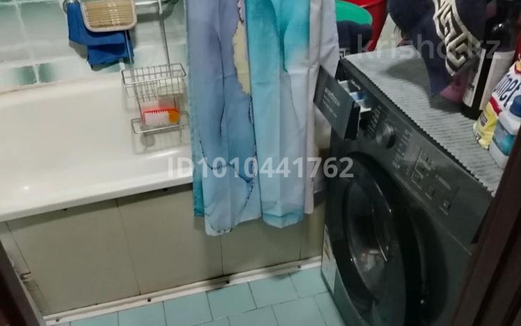 2 комнаты · 60 м² · 5/12 этаж, мкр Аксай-1 4а за 100 000 ₸ в Алматы, Ауэзовский р-н — фото 2