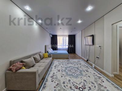 1-комнатная квартира · 50 м² · 10/12 этаж, Торекулова 91 — MEGA за 18 000 〒 в Алматы, Алмалинский р-н