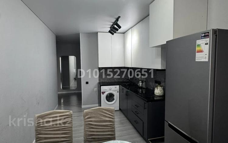 1-комнатная квартира · 42 м² · 1/6 этаж, мкр Улжан-1 44к5 за 230 000 ₸ в Алматы, Алатауский р-н — фото 2
