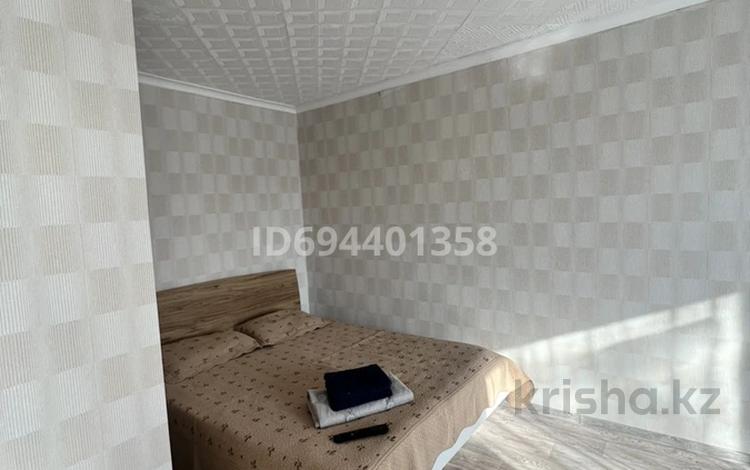 1-комнатная квартира · 36 м² · 4/5 этаж, Майкудук, 12й микрорайон 13 за 100 000 ₸ в Караганде, Алихана Бокейханова р-н — фото 2