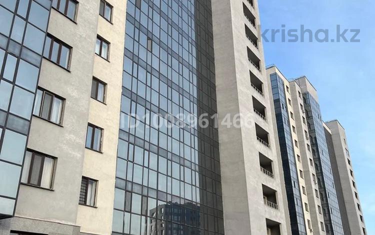 2-бөлмелі пәтер · 65 м² · 3/13 қабат, Максут Нарикбаев 6а, бағасы: 32 млн ₸ в Астане, Нура р-н — фото 2