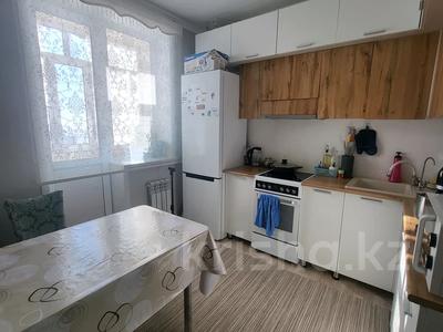 2-комнатная квартира, 46 м², 3/5 этаж, мкр Юго-Восток, Гапеева 19/4 за 22.8 млн 〒 в Караганде, Казыбек би р-н