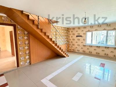 Отдельный дом · 13 комнат · 400 м² · 6 сот., мкр Айгерим-1, Банберина 145 за 70 млн ₸ в Алматы, Алатауский р-н
