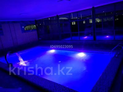 Дом · 10 комнат · 400 м², Мустафа шоқай 28 — Яссауй за 200 000 〒 в Туркестане