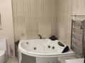 6-бөлмелі пәтер · 220 м² · 6/9 қабат, мкр Михайловка , Аманжолова 35/1, бағасы: 110 млн ₸ в Караганде, Казыбек би р-н — фото 31