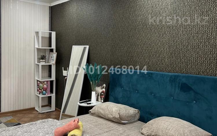 1-комнатная квартира · 30 м² · 1/5 этаж, Абая 52 за 2 000 ₸ в Уральске — фото 2