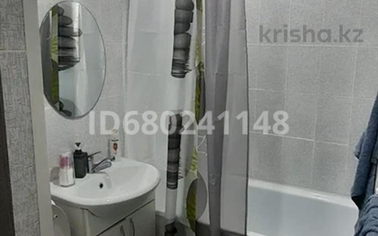 1-комнатная квартира · 36 м² · 2/5 этаж, Алашахан 17 — Парасат декор за 11 000 ₸ в Жезказгане — фото 4