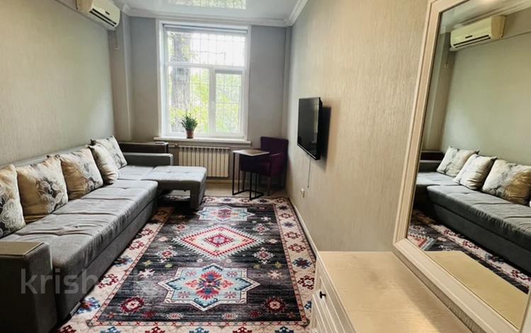 2-комнатная квартира · 60 м² · 2/4 этаж, Аблайхана "Столичный" 121 за 400 000 ₸ в Алматы, Алмалинский р-н — фото 9