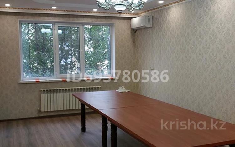 3-комнатная квартира, 84 м², 2/5 этаж помесячно, мкр Саялы, Мкр. Саялы