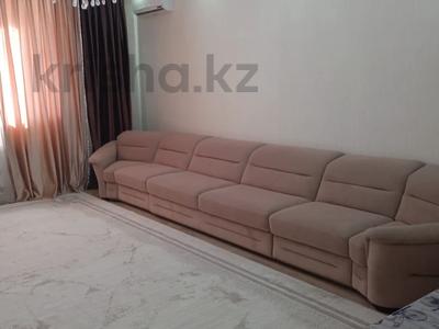 2-комнатная квартира · 80 м² · 3/10 этаж, Молдагуловой за 350 000 ₸ в Актобе