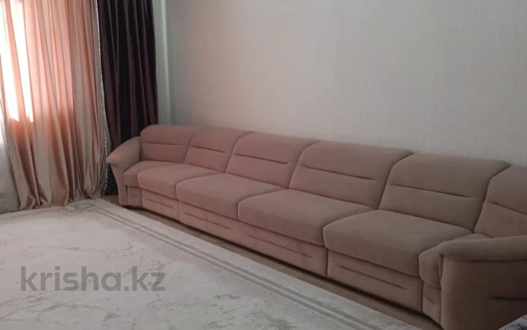 2-комнатная квартира · 80 м² · 3/10 этаж, Молдагуловой за 350 000 ₸ в Актобе — фото 5
