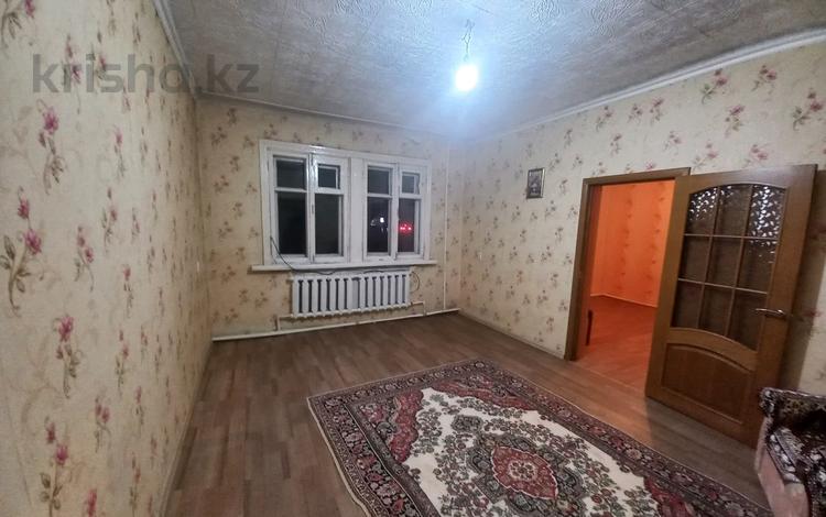 2-комнатная квартира, 48 м², 1/2 этаж, Шахтерская — Продам 2х ком квартиру старого типа с хорошей гиолокацией .