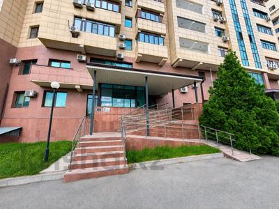 Свободное назначение, офисы, магазины и бутики, склады, салоны красоты, медцентры и аптеки, образование, развлечения, конференц-залы, кабинеты и рабочие места, студии · 451 м² за ~ 3.4 млн ₸ в Алматы, Алмалинский р-н