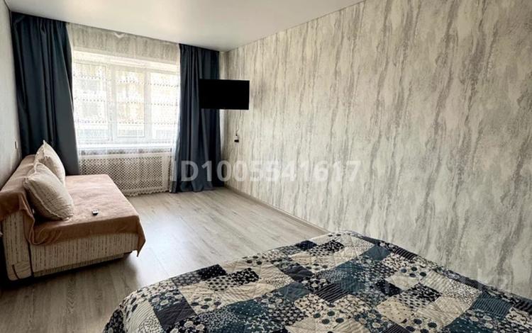 1-бөлмелі пәтер · 32 м² · 2/5 қабат, Тауелсиздик 37, бағасы: 10 000 ₸ в Костанае — фото 2