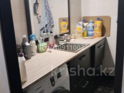 2-бөлмелі пәтер · 42 м² · 4/5 қабат, мкр Михайловка район Кирзавод, бағасы: 9.2 млн ₸ в Караганде, Казыбек би р-н