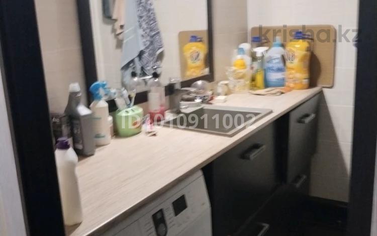 2-бөлмелі пәтер · 42 м² · 4/5 қабат, мкр Михайловка район Кирзавод, бағасы: 9.2 млн ₸ в Караганде, Казыбек би р-н — фото 2