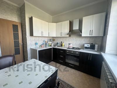 1-бөлмелі пәтер · 40 м² · 9/9 қабат, Ақсай-4 ш/а. 36 — Жубанова -Момышулы, бағасы: 27.8 млн ₸ в Алматы, Ауэзовский р-н