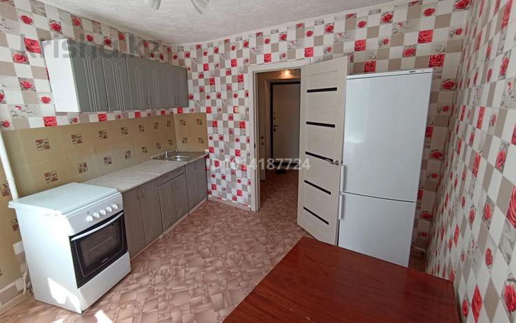 1-комнатная квартира · 40 м² · 4/9 этаж, мкр Юго-Восток, Республики 32 за 130 000 ₸ в Караганде, Казыбек би р-н — фото 2