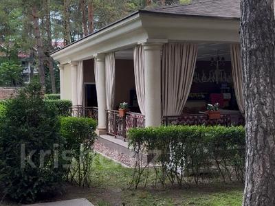 5-комнатная квартира · 340 м² · 2/6 этаж, Оспанова 69/2 за 450 млн 〒 в Алматы, Медеуский р-н