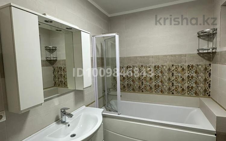 2-комнатная квартира · 48 м² · 7/17 этаж, Достык 138 за 450 000 ₸ в Алматы, Медеуский р-н — фото 16