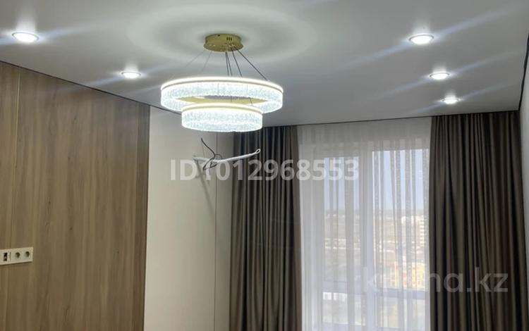 2-бөлмелі пәтер · 56.6 м² · 11/12 қабат, М. Тынышбайулы — Район нового вокзала, бағасы: 32 млн ₸ в Астане, Сарайшык р-н — фото 2