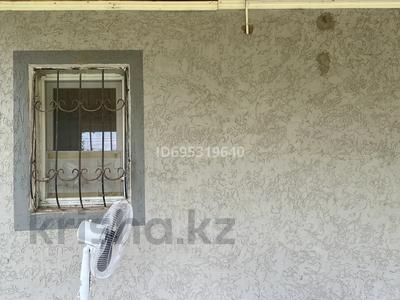 Отдельный дом · 2 комнаты · 40 м² · 10 сот., мкр Достык 566 за 32 млн 〒 в Шымкенте, Абайский р-н