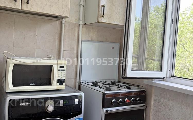 2-бөлмелі пәтер · 45 м² · 4/4 қабат, мкр №4 6, бағасы: 200 000 ₸ в Алматы, Ауэзовский р-н — фото 2