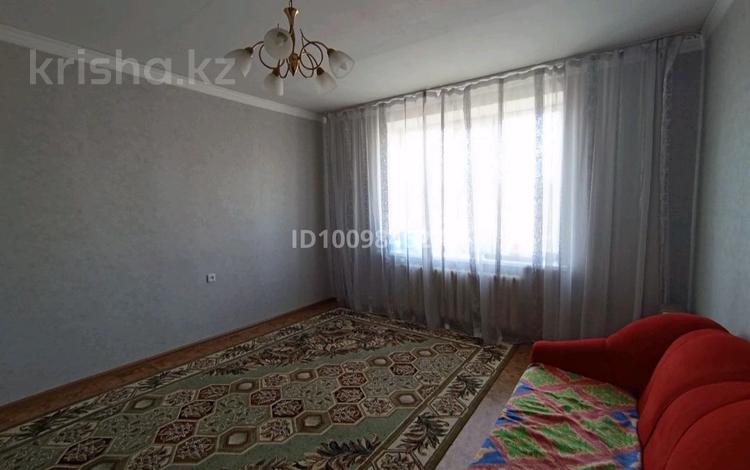 2-комнатная квартира · 64 м² · 5/5 этаж, мкр. Зачаганск пгт 81/1 — ТД Коктем за 22 млн ₸ в Уральске — фото 2