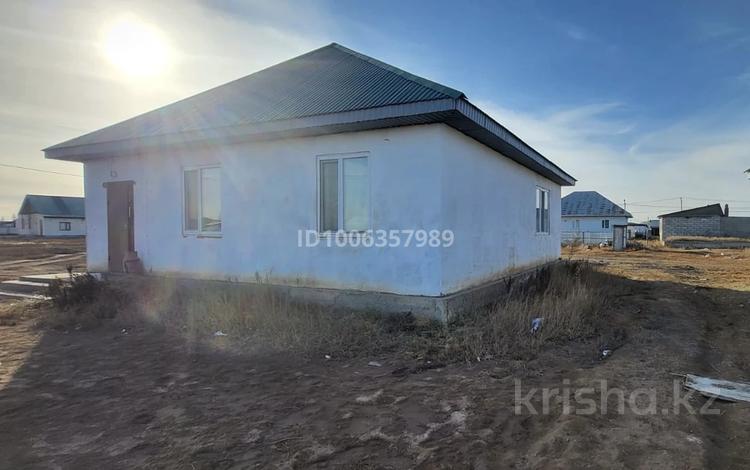 Отдельный дом · 3 комнаты · 100 м² · 10 сот., Новостройка — Дом за городом за 15 млн 〒 в Астане — фото 2