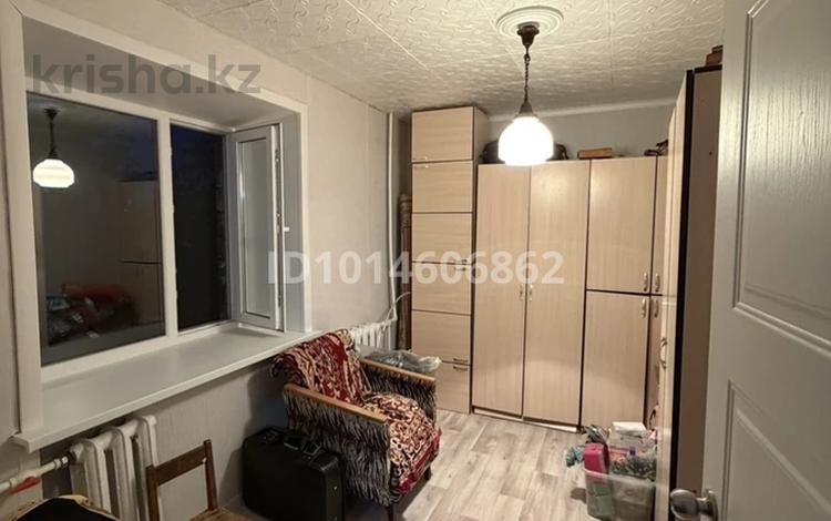 4-бөлмелі пәтер · 62 м² · 3/5 қабат, 13-шағынаудан 36, бағасы: 15 млн ₸ в Караганде, Алихана Бокейханова р-н — фото 2