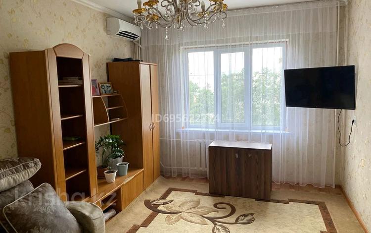3-бөлмелі пәтер · 65 м² · 4/5 қабат, Ж. Аппасова 30, бағасы: 25 млн ₸ в Таразе — фото 2