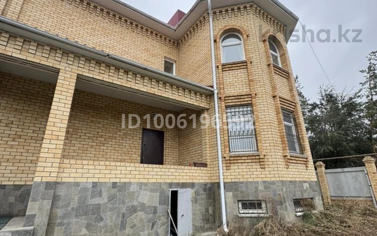 Отдельный дом · 8 комнат · 410 м² · 5.15 сот., Дулатова 17 — Дощанова - гор баня , гимназия Горького за 200 млн ₸ в Костанае — фото 2