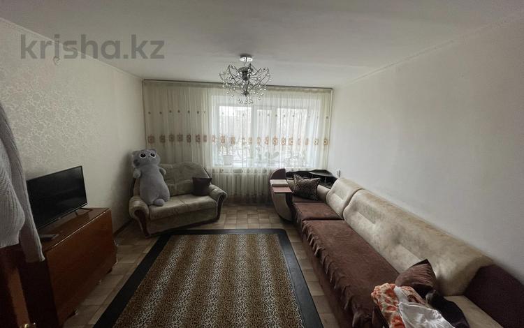 3-комнатная квартира, 63 м², 5/9 этаж, Назарбаева за 22.5 млн 〒 в Павлодаре — фото 2