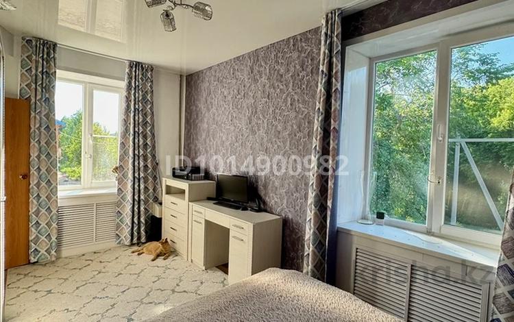 3-бөлмелі пәтер · 80 м² · 2/2 қабат, Свердлова 8 — Свердлова - Клинка, бағасы: 9.8 млн ₸ в Риддере — фото 2