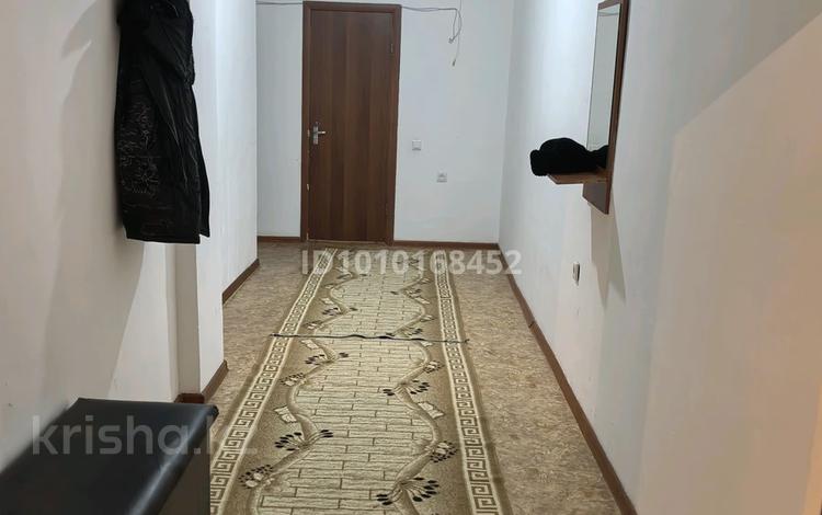 2-бөлмелі пәтер · 67 м² · 4/5 қабат, мкр Байтерек 21 — 66школа, бағасы: 18 млн 〒 в Таразе — фото 15