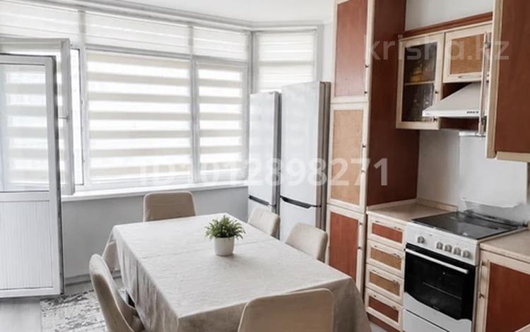 3-бөлмелі пәтер · 80 м² · 7/9 қабат, Райымбека, бағасы: 60 млн ₸ в Алматы, Жетысуский р-н — фото 2
