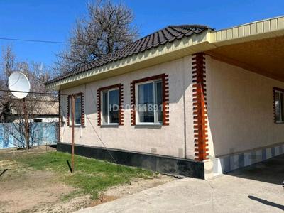 Аренда домов или дач в Алматинской обл.: Отдельный дом · 4 комнаты · 160 м², Кулебаева 28 — Кошелекова за 400 000 〒 Отдельный дом · 4 комнаты · 160 м², Кулебаева 28 — Кошелекова за 400 000 〒 в Комсомоле