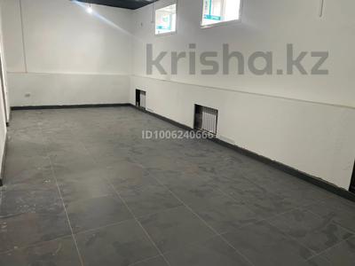 Свободное назначение, офисы, магазины и бутики, салоны красоты, фитнес и спорт, кабинеты и рабочие места, студии · 140 м² за 400 000 〒 в Актобе, мкр. Алтын орда