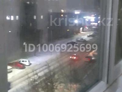 1-комнатная квартира · 34 м² · 5/5 этаж, мкр 8, 101 стрелковая бригада 13 за 12 млн 〒 в Актобе