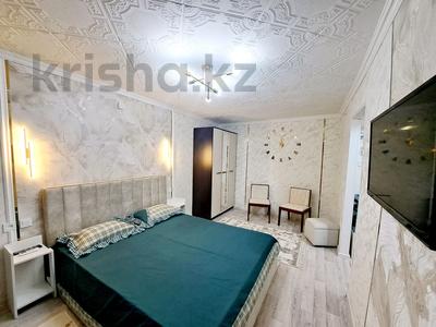 1-комнатная квартира · 30 м² · 2/4 этаж, Республика 11 — Шымкент плаза за 2 500 ₸ в Аль-Фарабийский р-н